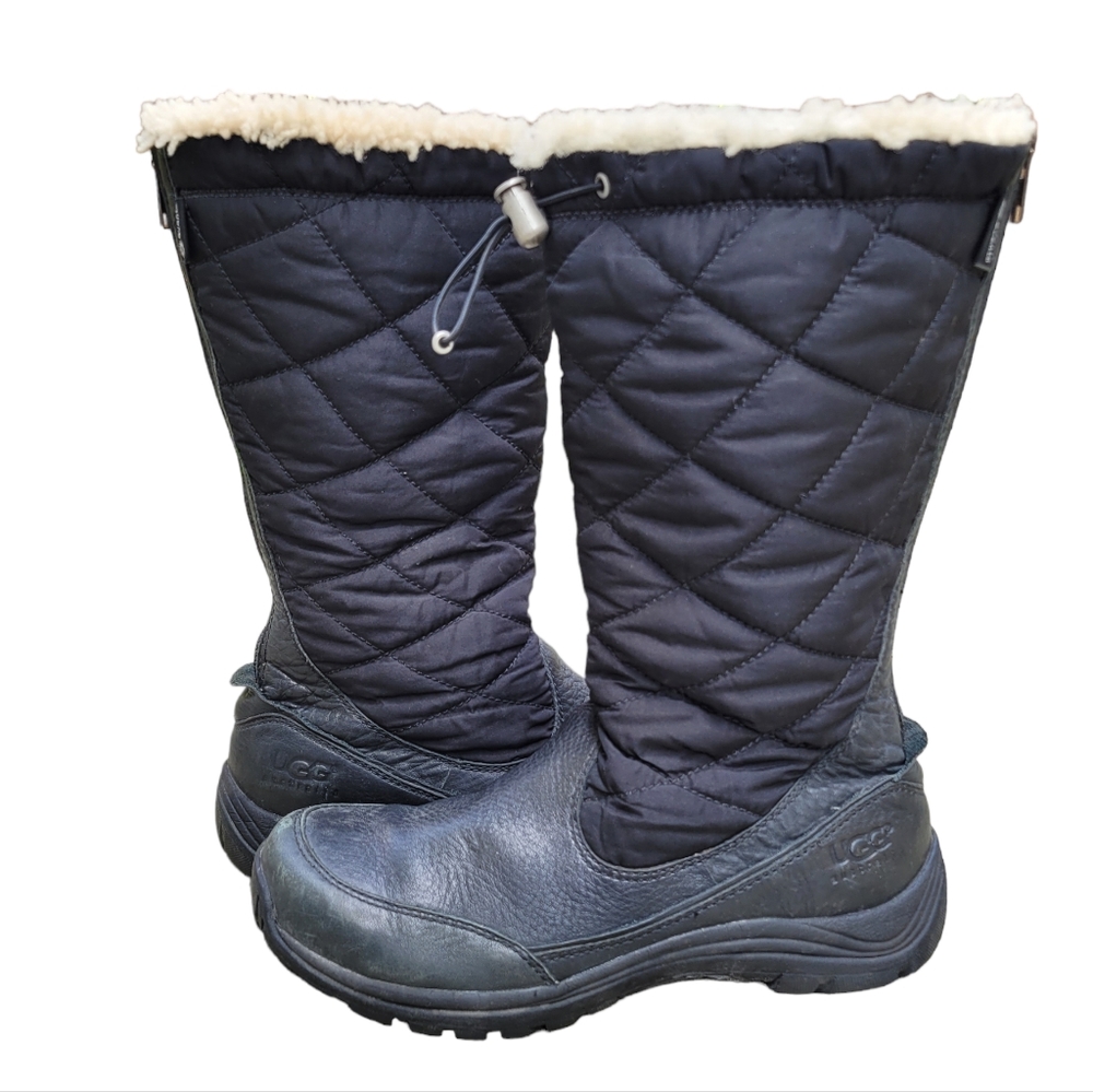 UGG Snowpeak Quilted Waterproof Sherling Lined Winter Snow Boots Size 7.5 or 10
